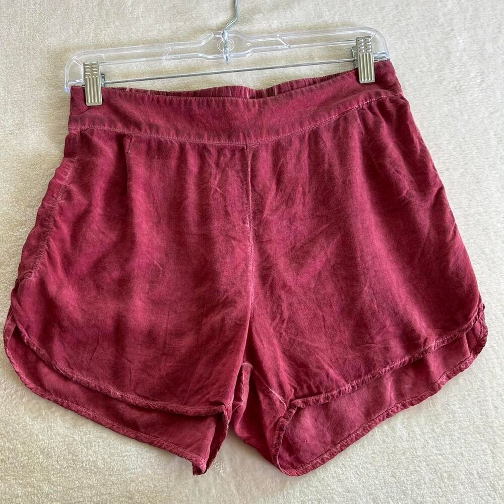 Boho-Chic Burgundy Shorts Size M Acid Wash High Rise Indie Sleaze Dolphin Hem